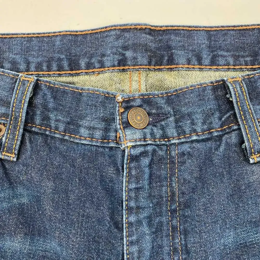 Levi's Blue Dark Wash 569 Straight Jeans | Size 38 Regular